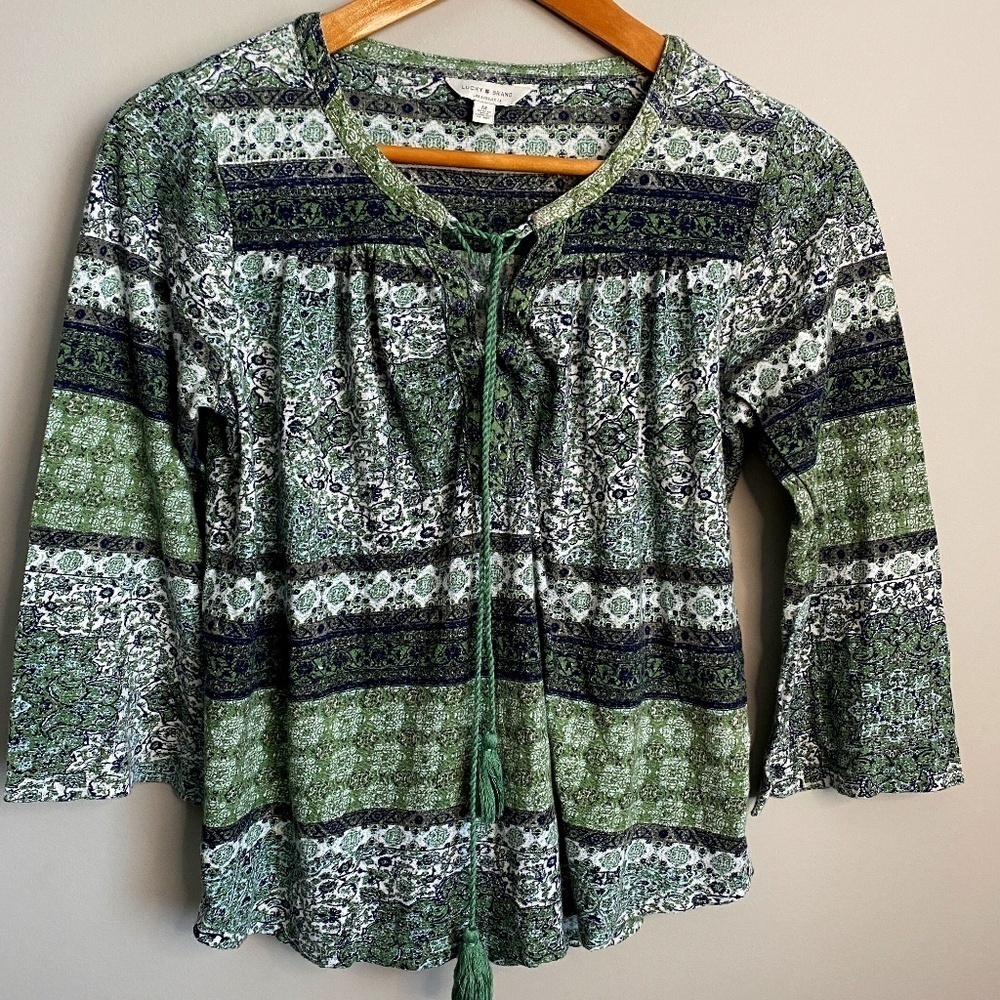 Lucky Brand Women's Green Boho V-Neck T-Shirt Blouse Size Medium